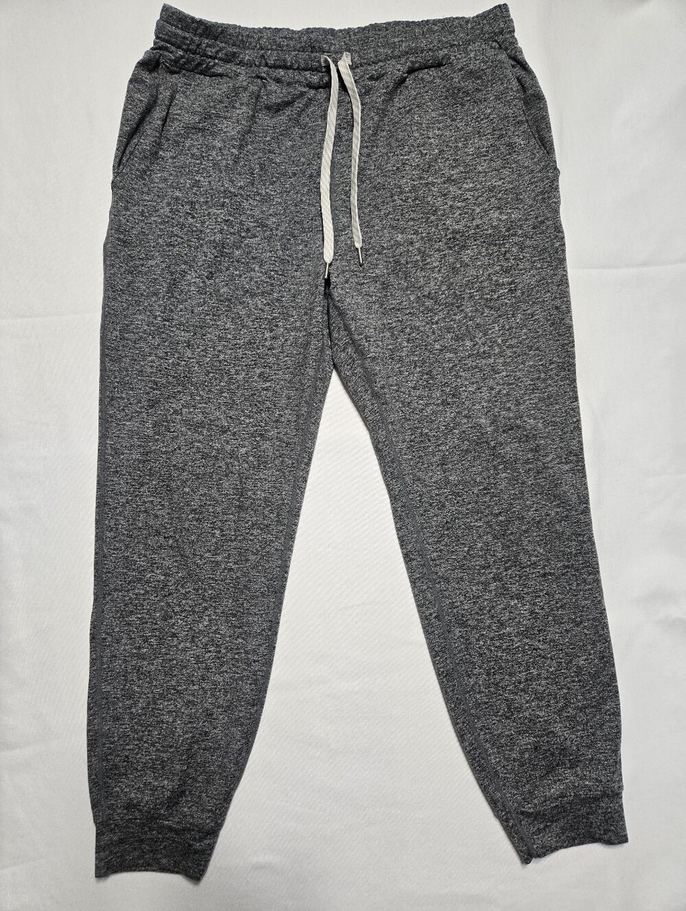 Vuori Women's Performance Joggers Heathered Gray Relaxed Fit sz M